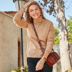 Dominique Camera Bag 9 Dominique Camera Bag -Jewelry Store dominique camera bag whisky 3 c9f5ab07 0ea0 411f b48e 4a71fe5f8816