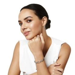 Jewelry Store -Jewelry Store illumina lights chain bracelet silver 1