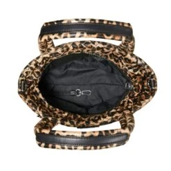 Kamille Cross Body Bag 15 Kamille Cross Body Bag -Jewelry Store kamille cross body bag catwalk 1