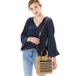 Palmeria Raffia Handbag -Jewelry Store palmeria raffia handbag natural blue 3 a1ad32ec 85ca 4fce 9333 e27bedfdf9ee